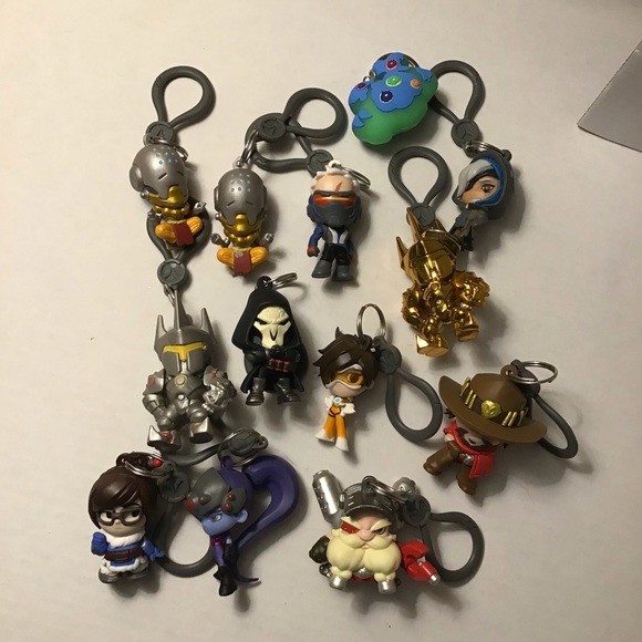OVERWATCH BAG CLIP KEY CHAINS - Picture 1 of 13